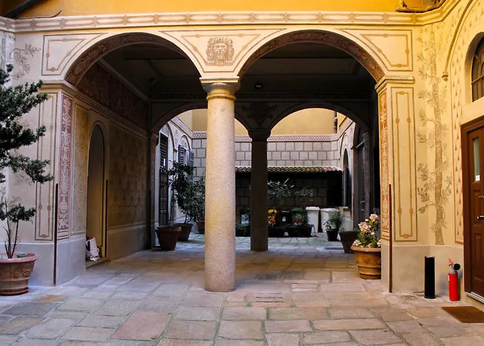 Yr Duomo - 5 Min Walk To Duomo شقة